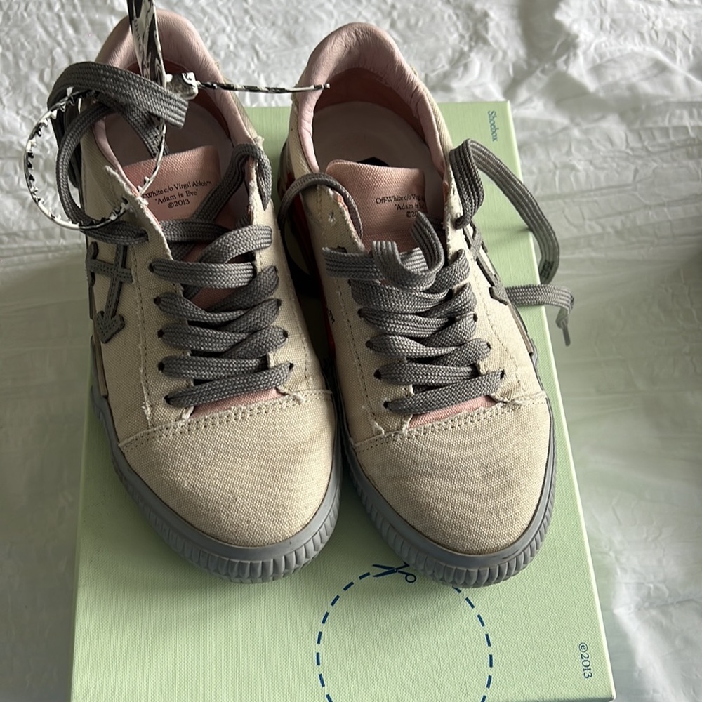 Off white sneakers -beige grey color excellent shape